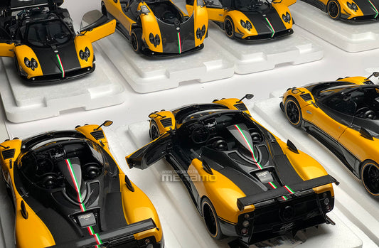 1/18 Almost Real AR+ Pagani Zonda Cinque Roadster 2009 Yellow White Diecast Full Open