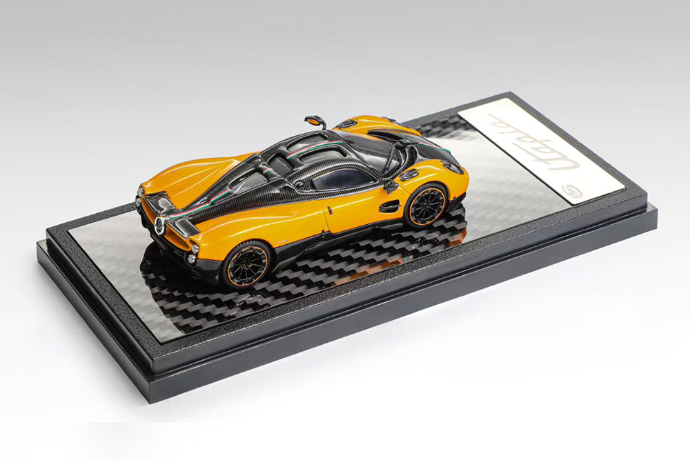 Pre Order 1/64 LCD Pagani Utopia Yellow/Carbon Blue Diecast Model