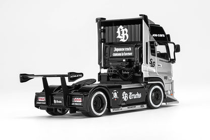 Pre Order 1/64 Motorhelix Liberty Walk LB Trucks ISUZU UD QUON Head Diecast Model