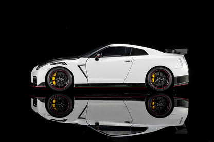 1/18 Motorhelix Nissan Skyline GT-R R35 NISMO Spetial Edition 2022 Black White Full Open Diecast