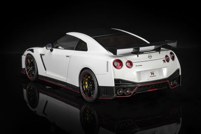 1/18 Motorhelix Nissan Skyline GT-R R35 NISMO Spetial Edition 2022 Black White Full Open Diecast