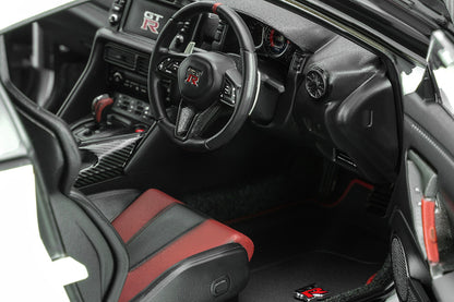 1/18 Motorhelix Nissan Skyline GT-R R35 NISMO Spetial Edition 2022 Black White Full Open Diecast