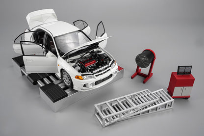 1/18 Motorhelix Mitsubishi Lancer EVO IV 4th GSR White Diecast Full Open w/ Dyno Rally Lamp Pod