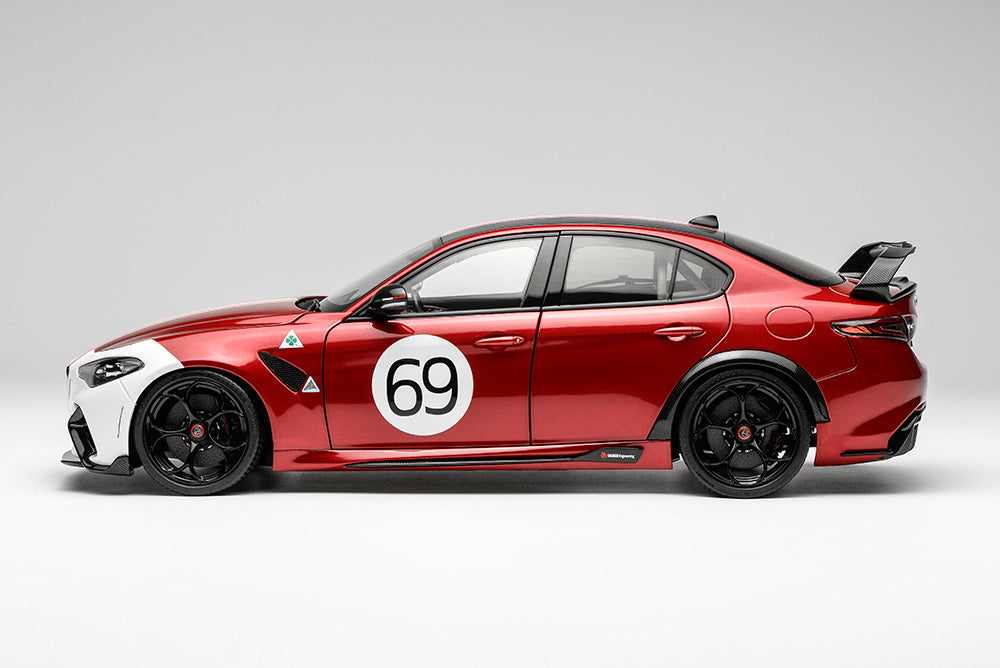 1/18 Motorhelix Alfa Romeo Giulia GTAm GTA M Livery Diecast Full Open