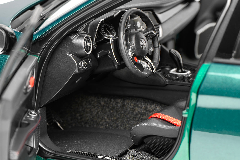 1/18 Motorhelix Alfa Romeo Giulia GTAm GTA M Livery Diecast Full Open