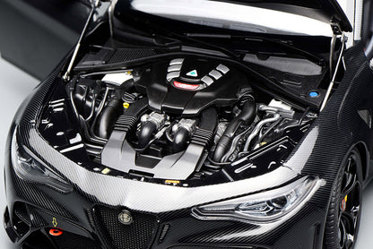 1/18 Motorhelix Alfa Romeo Giulia GTAm GTA M Full Carbon Fiber 999 pcs Diecast Full Open