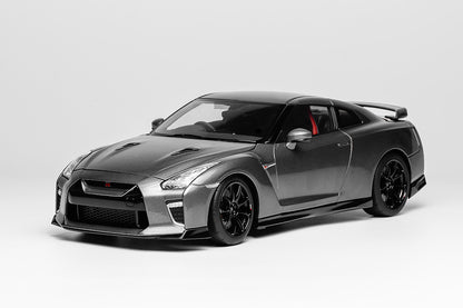 1/18 Motorhelix Nissan Skyline GT-R R35 Track Ed Engineered by NISMO 2020 JDM Full Open Diecast Model