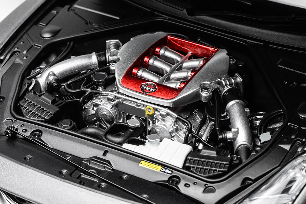 1/18 Motorhelix Nissan Skyline GT-R R35 Track Ed Engineered by NISMO 2020 JDM Full Open Diecast Model