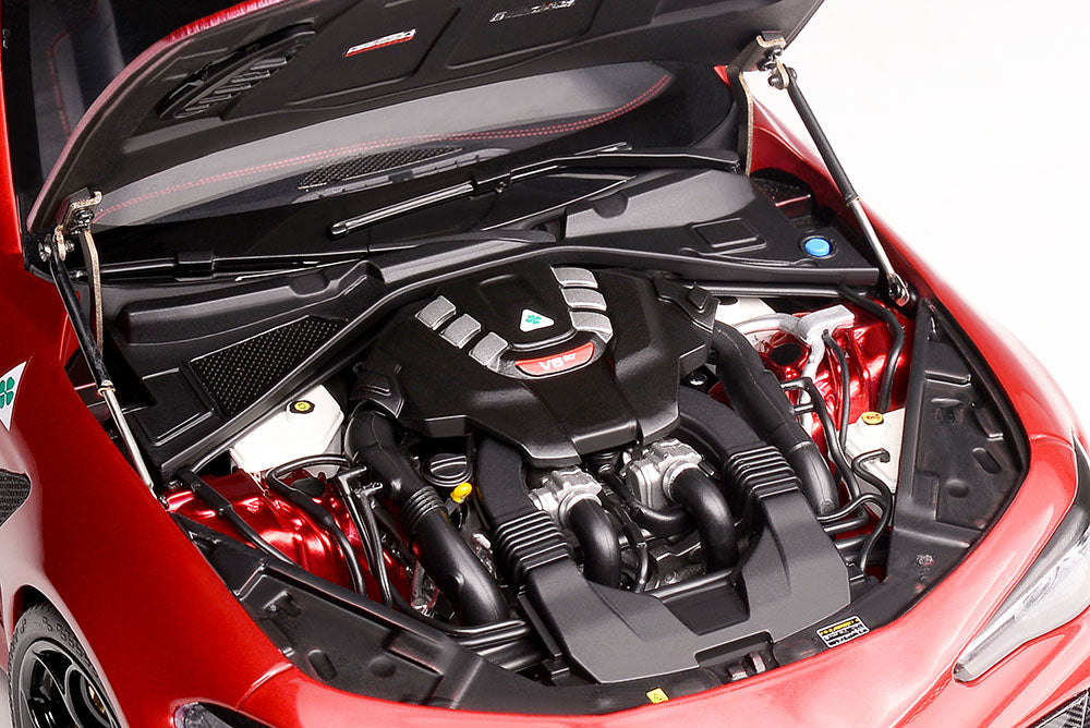 1/18 Pre Order Motorhelix Alfa Romeo Giulia GTA Red White Green Diecast Full Open with Engine Model