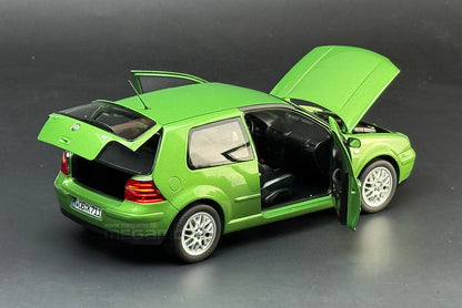 1/18 Norev Volkswagen VW Golf GTI MK4 1998 Green Diecast Full Open