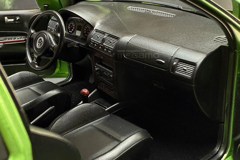 1/18 Norev Volkswagen VW Golf GTI MK4 1998 Green Diecast Full Open