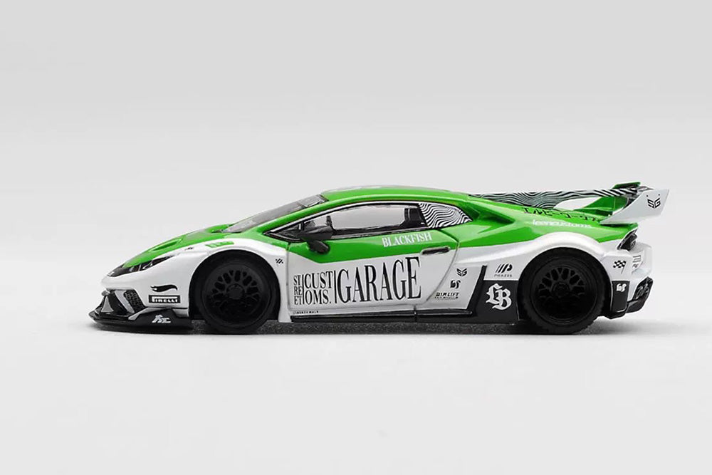 Pre Order 1/64 Mini GT 1226 Lamborghini Huracan GT LBWK Green