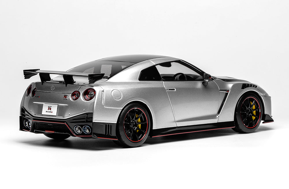 Pre Order 1/18 Motorhelix Nissan Skyline GT-R R35 Nismo Special Edition 2022 Stealth Grey Red Silver Diecast Full Open