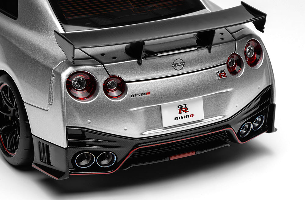 Pre Order 1/18 Motorhelix Nissan Skyline GT-R R35 Nismo Special Edition 2022 Stealth Grey Red Silver Diecast Full Open