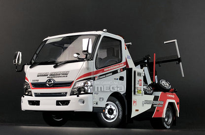 1/18 Toyota Hino 300 Tow Truck Diecast Open Model with LED lights TINY Hong Kong Worldchampion